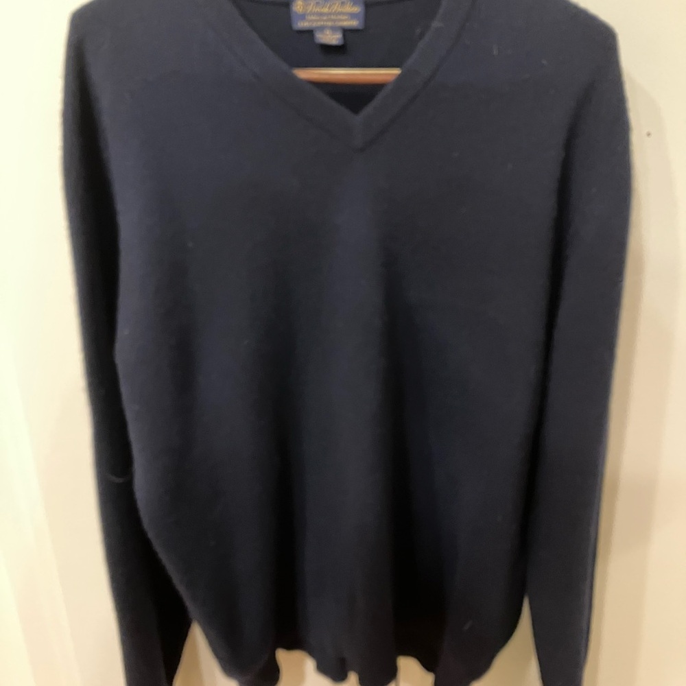 Brooks Brothers Men's Dark Blue V-Neck Sweater